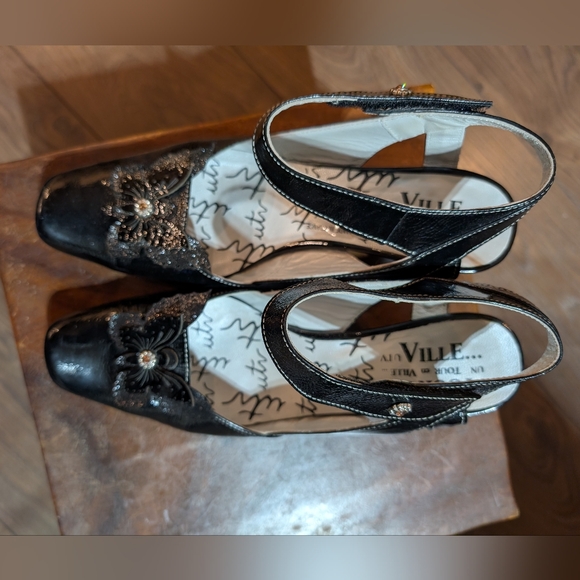 Un Tour En Ville Rease Slingbacks - Picture 3 of 10